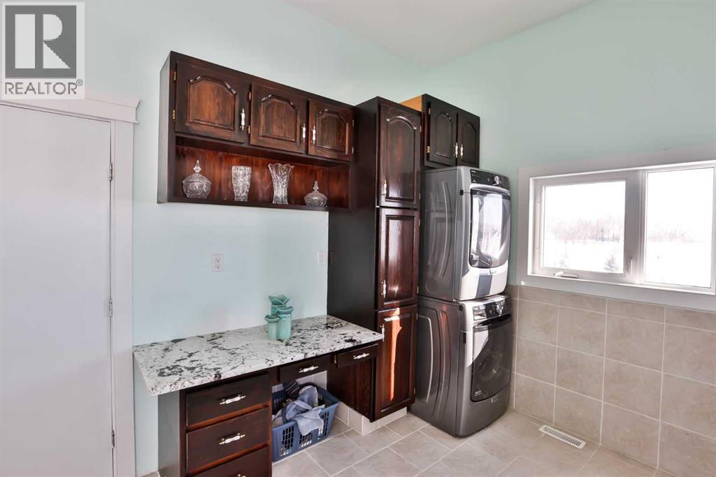 328 Railway Avenue Property Photo 25