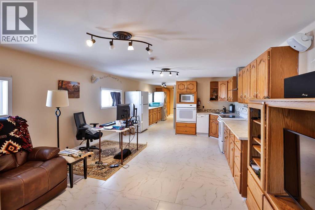 328 Railway Avenue Property Photo 32