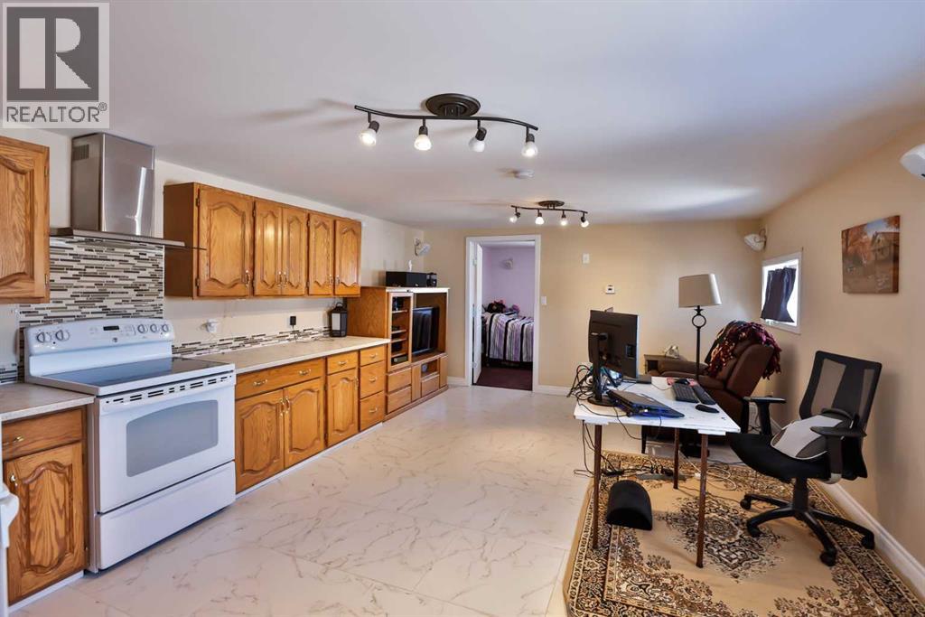 328 Railway Avenue Property Photo 34