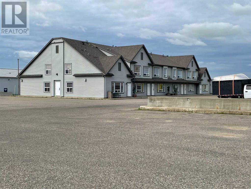 9812 113 Street Property Photo 3