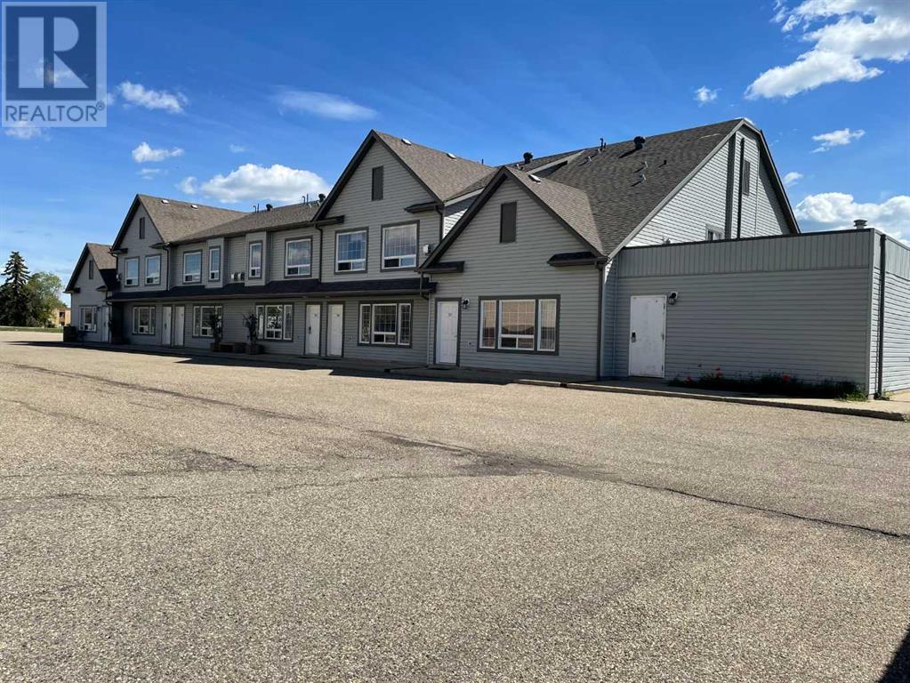 9812 113 Street Property Photo 4