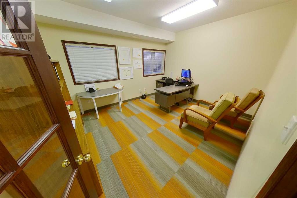 102,103,106 & 201 -203, 10126 97 Avenue Property Photo 11