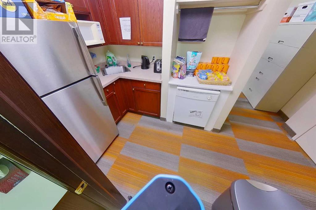 102,103,106 & 201 -203, 10126 97 Avenue Property Photo 13