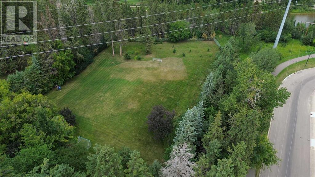 20 Cronquist Close Property Photo 10