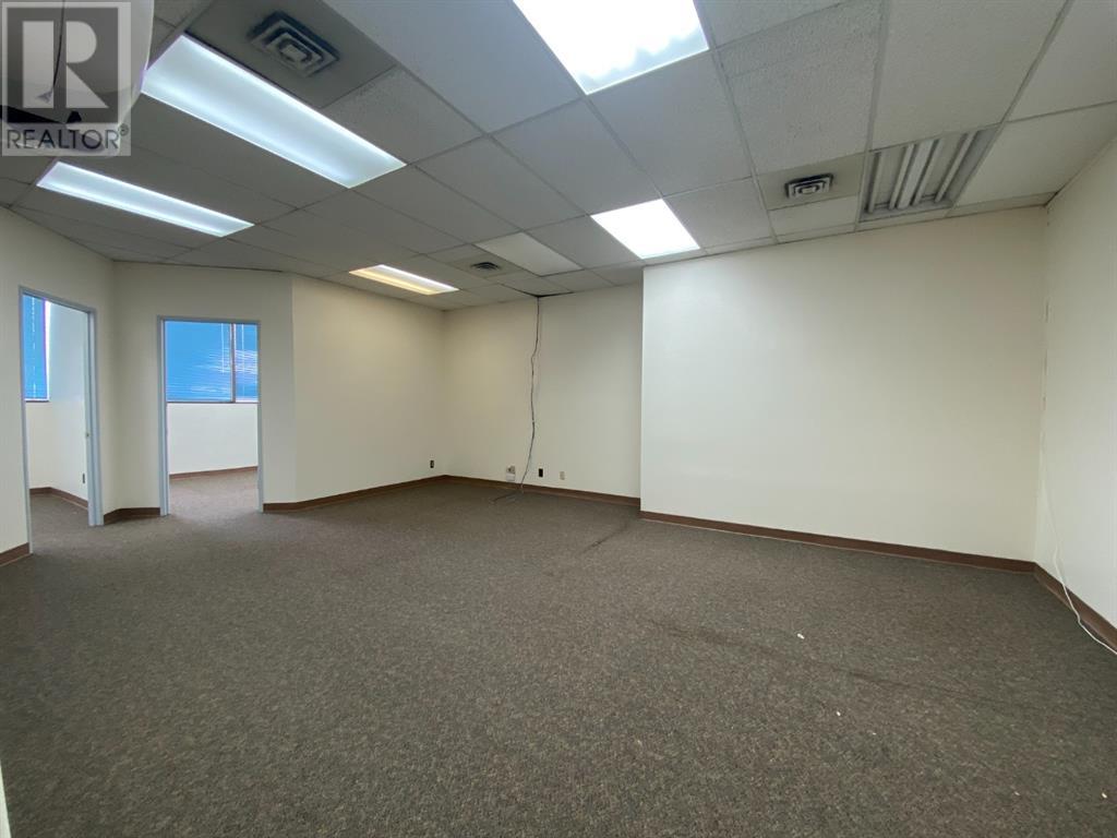 124 50 Street Property Photo 29