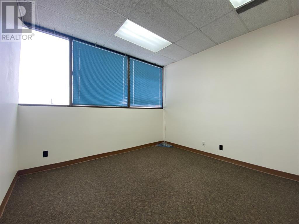 124 50 Street Property Photo 31