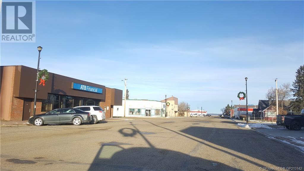 114 Centre Street Property Photo 4