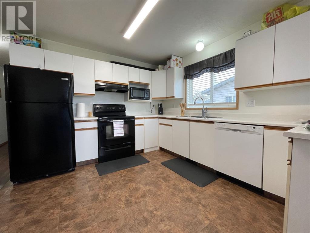 4412 56 Avenue Property Photo 8