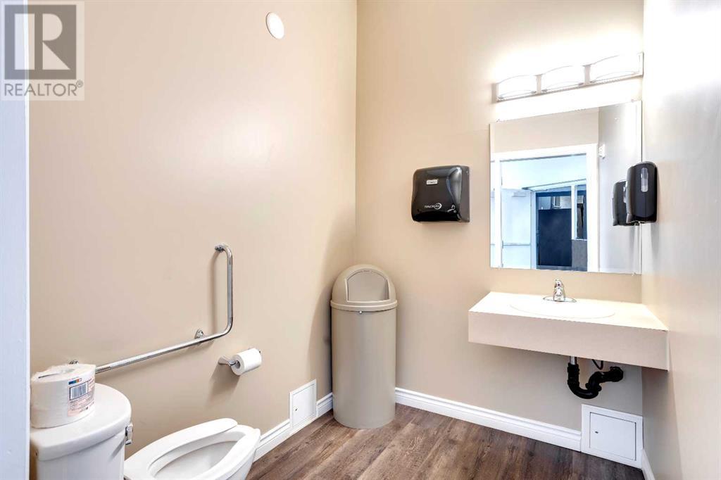 8538 Franklin Avenue Property Photo 16