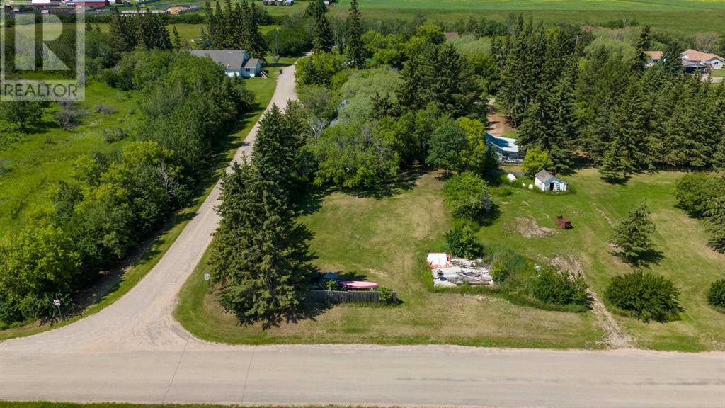4901-4905 51 Street Property Photo 4