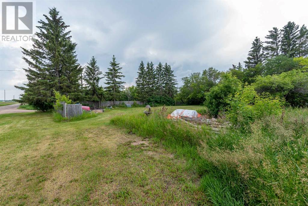 4901-4905 51 Street Property Photo 8