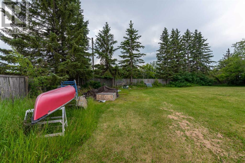 4901-4905 51 Street Property Photo 11