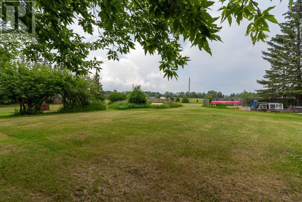 4901-4905 51 Street Property Photo 13
