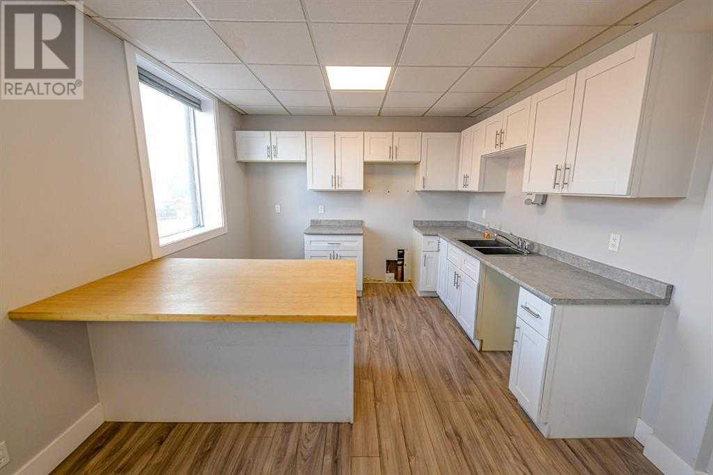 10104 101 Avenue Property Photo 24
