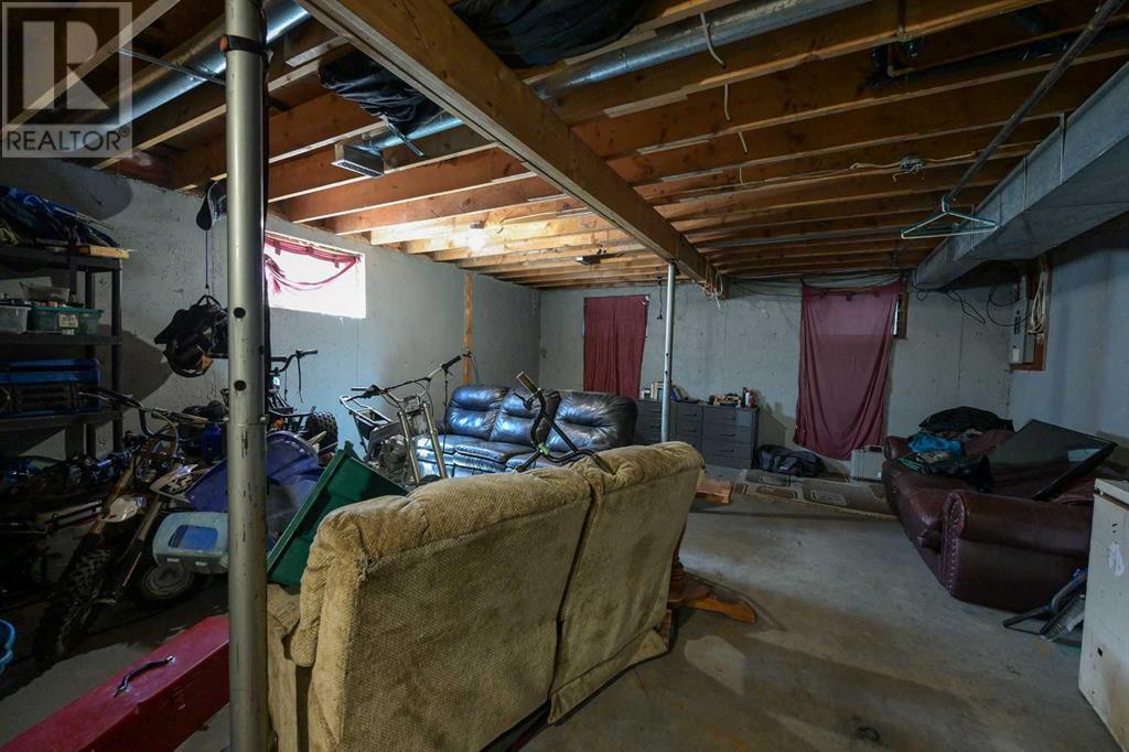 2220 22 Avenue Property Photo 13