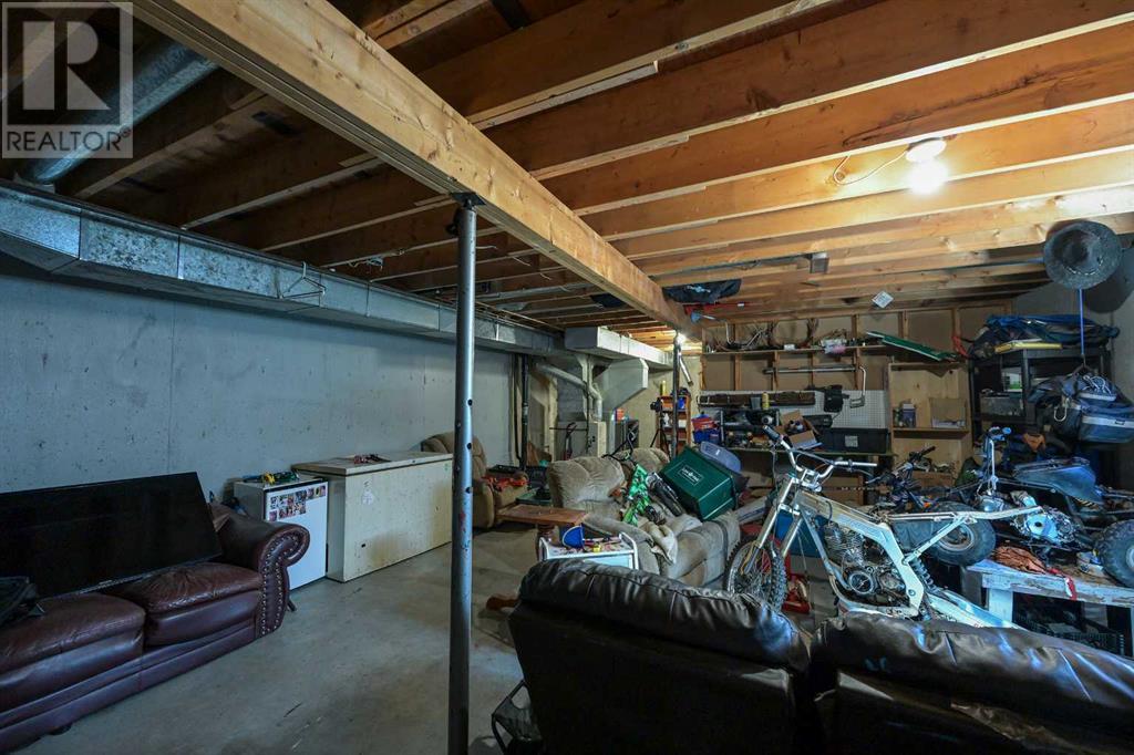 2220 22 Avenue Property Photo 17