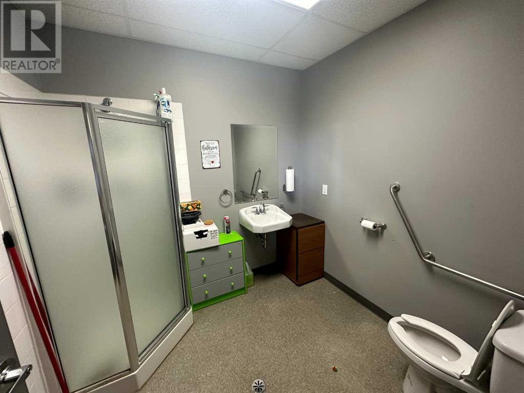 9020 150 Avenue Property Photo 11