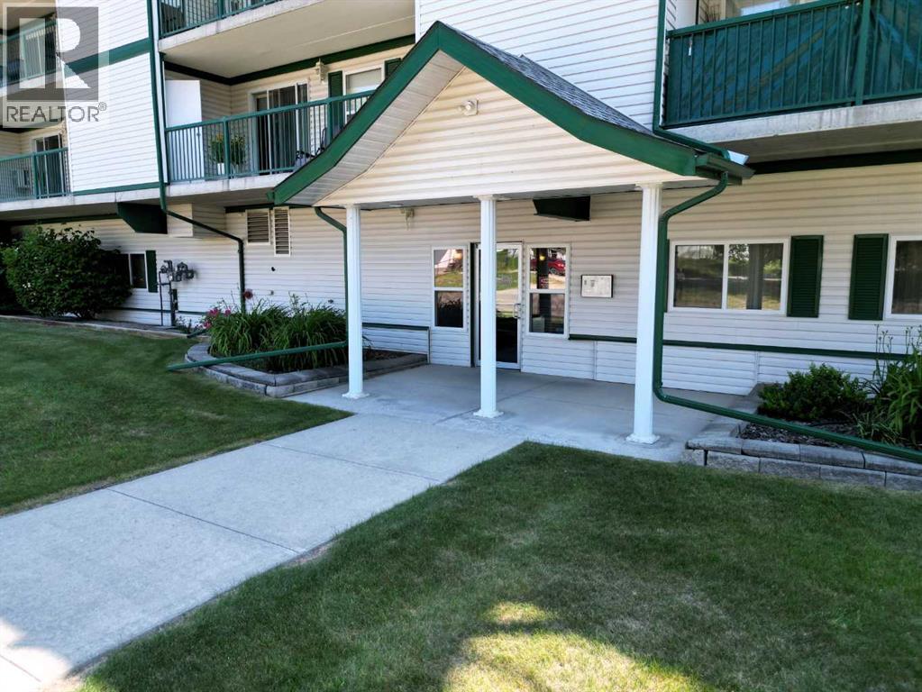 777 48 Street Property Photo 25