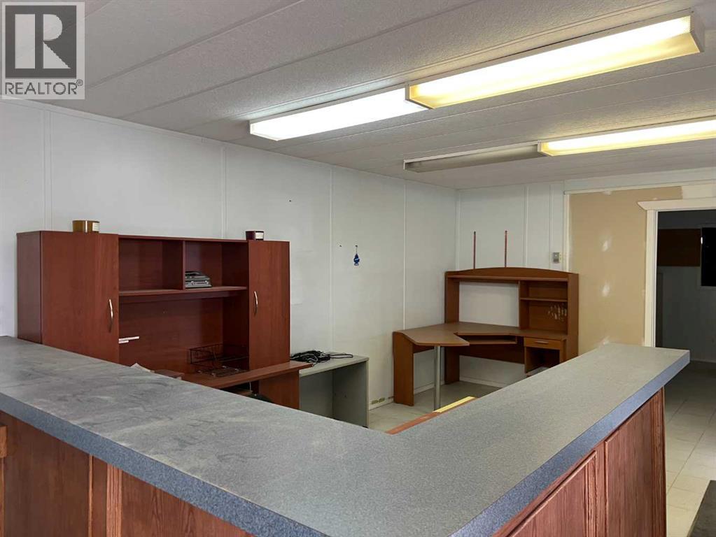114 1 Avenue Property Photo 4