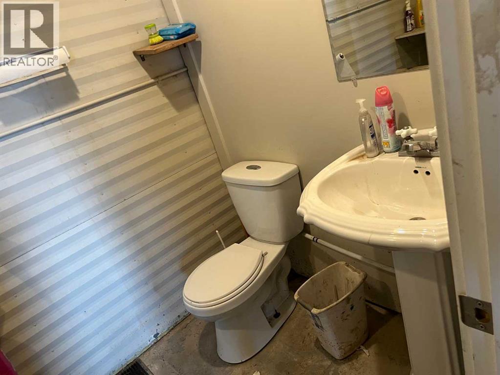 114 1 Avenue Property Photo 8