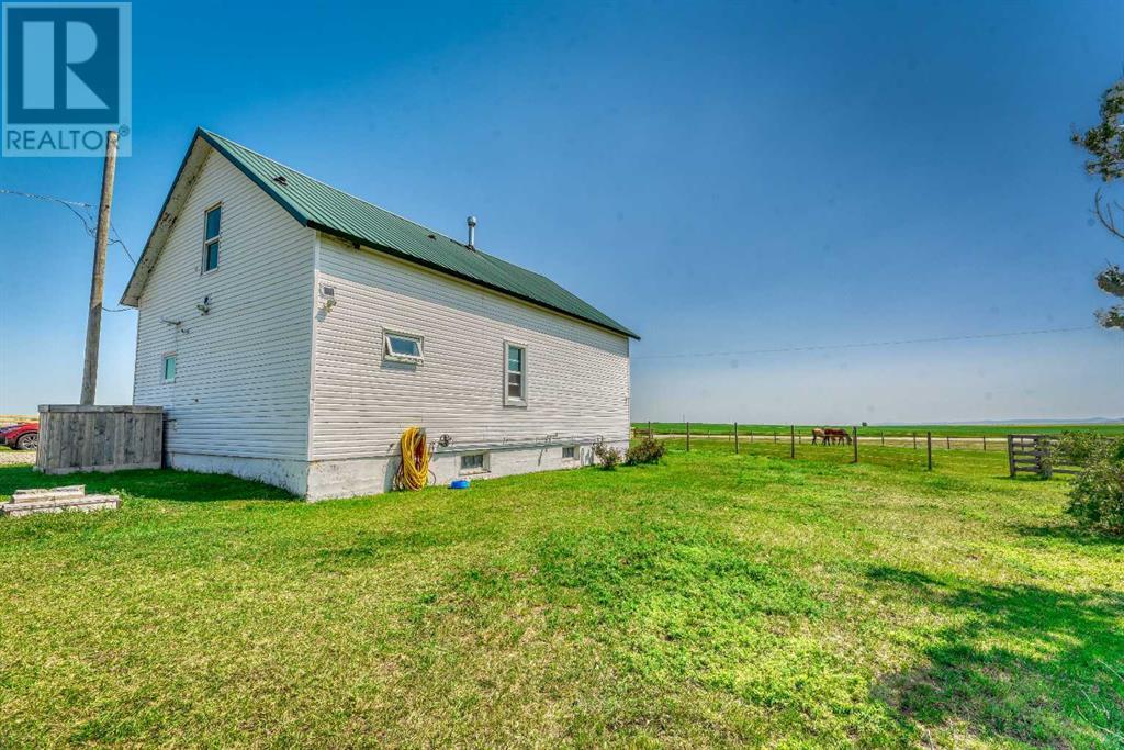 281008 Highway 527 Property Photo 5