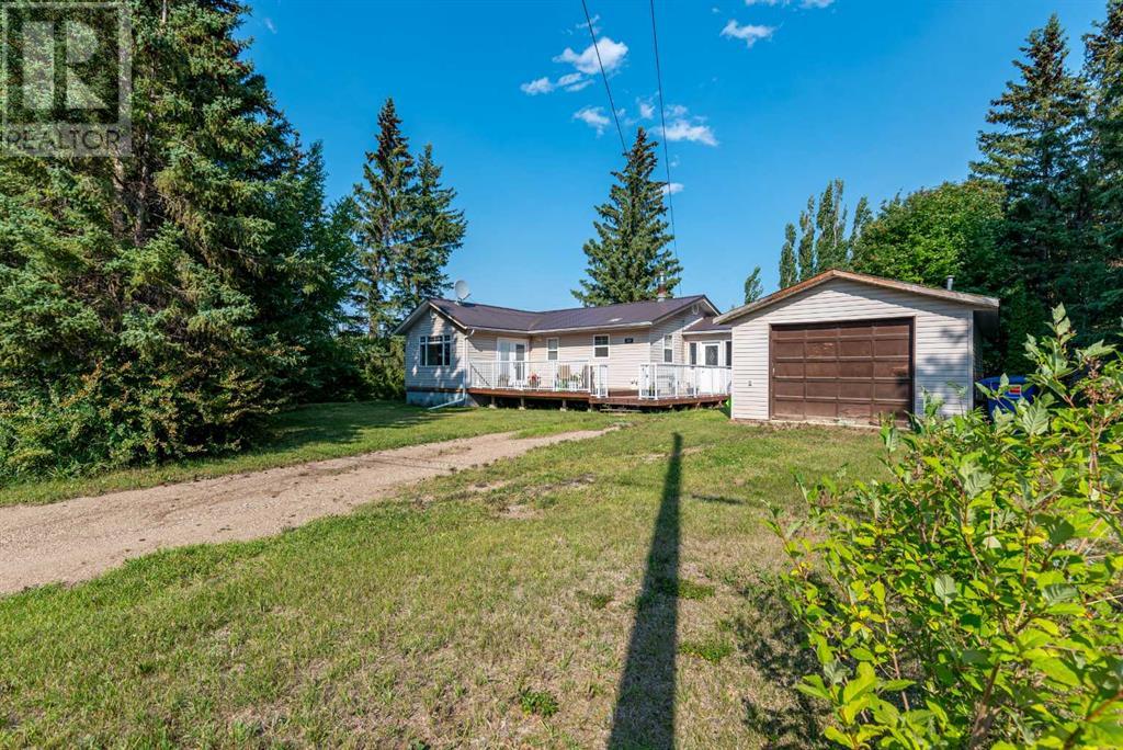 507 1 Street E Property Photo 1
