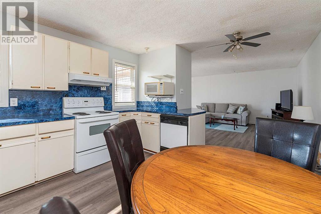 507 1 Street E Property Photo 11