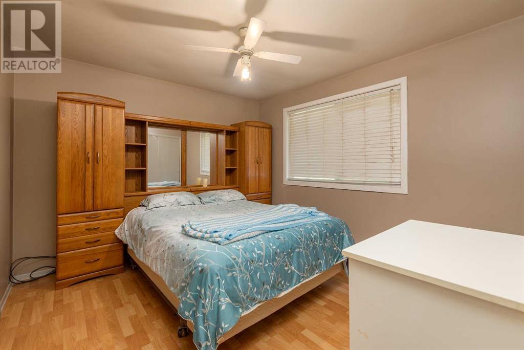 507 1 Street E Property Photo 18