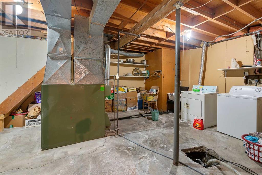 507 1 Street E Property Photo 23