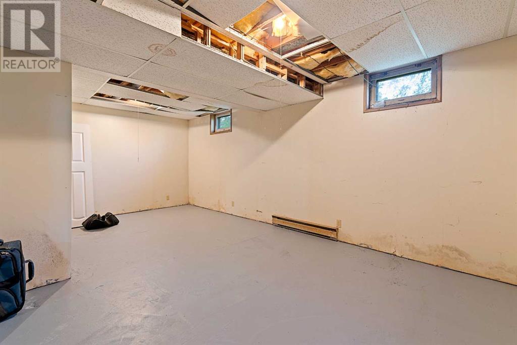 507 1 Street E Property Photo 25