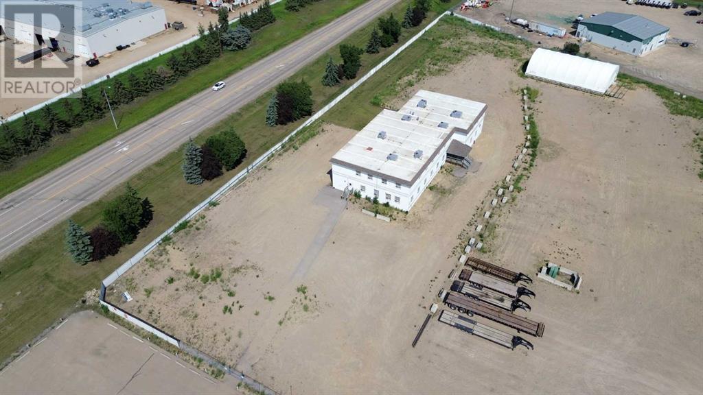 2, 27123 Highway 597 Property Photo 13
