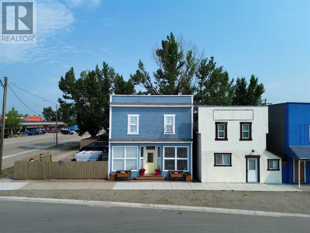 102 Railway Avenue E Property Photo 1