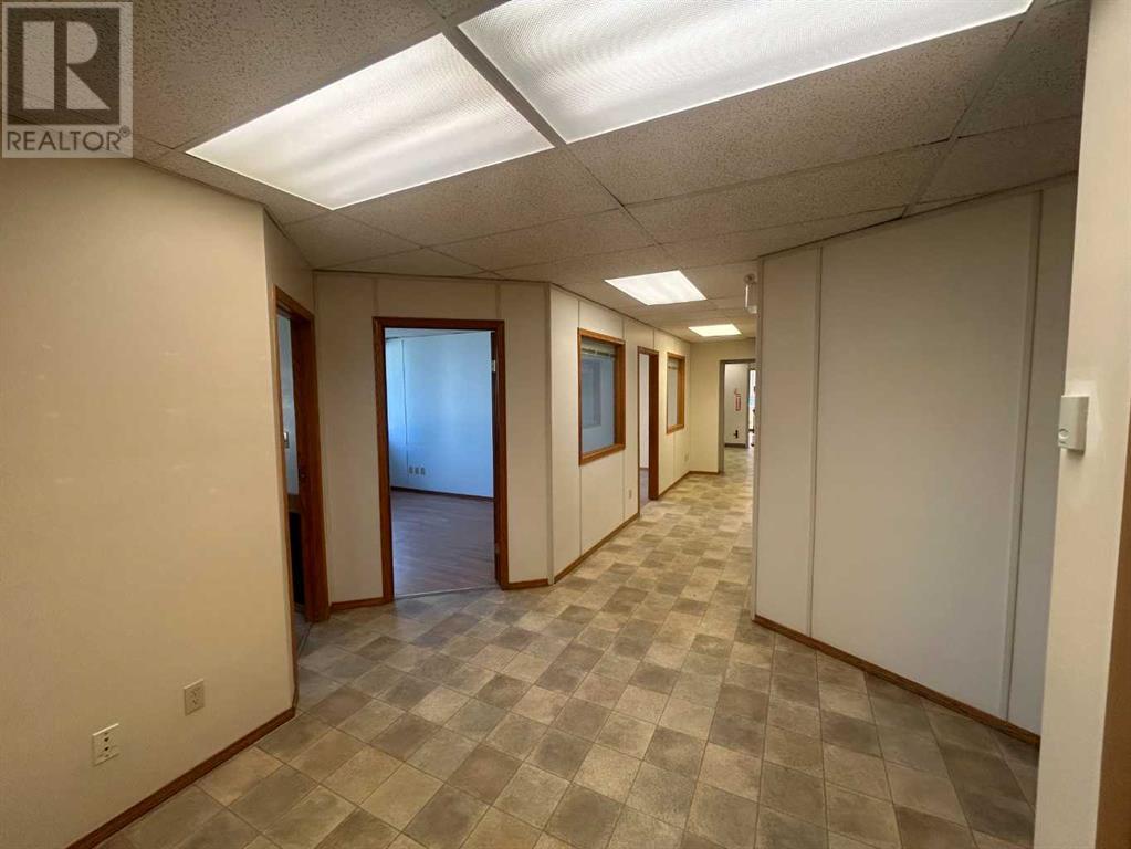 4747 78a Streetclose Property Photo 8