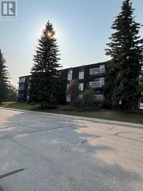 27, 50 Whitecourt Avenue Property Photo 5