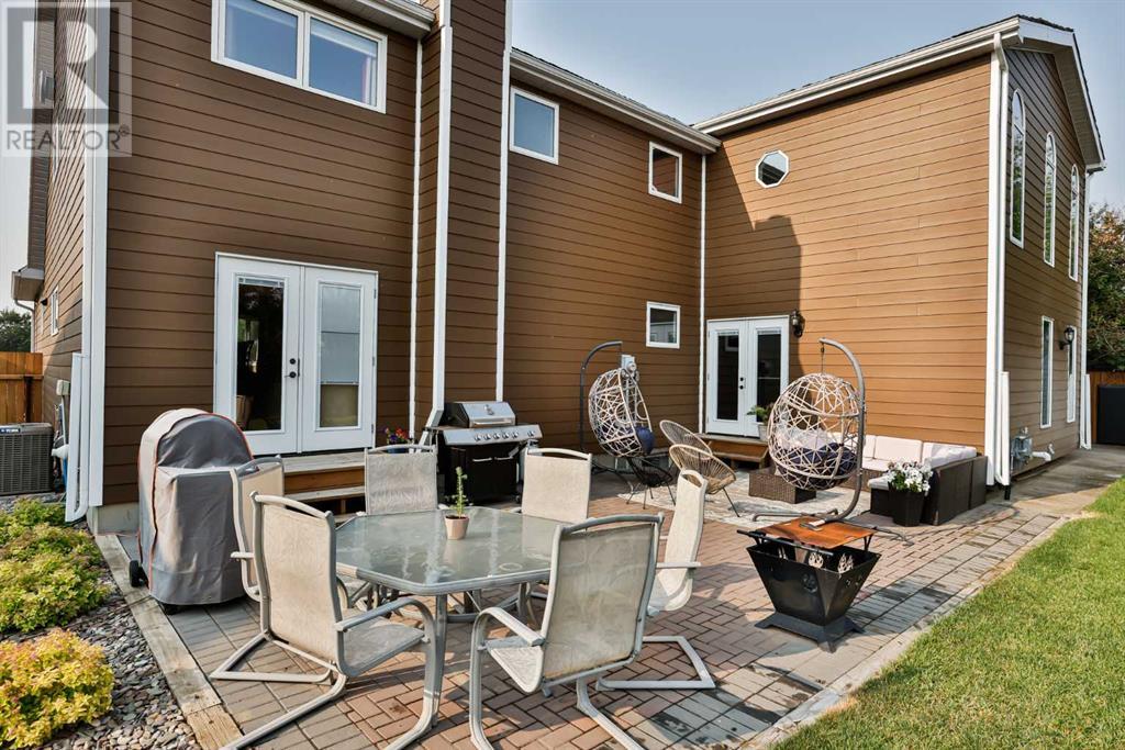 5831 46a Street Property Photo 5
