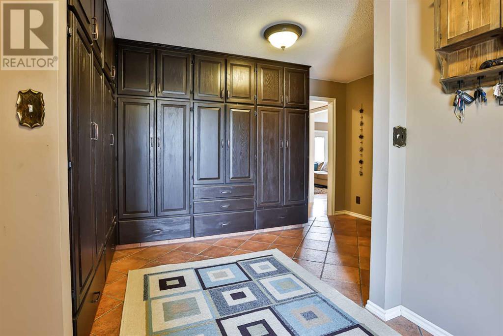 5831 46a Street Property Photo 10