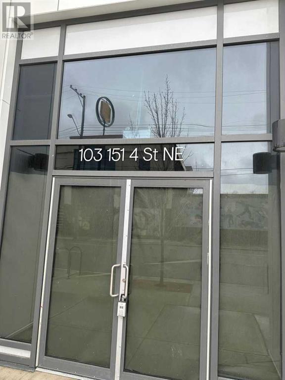 103, 151 4 Street Ne Property Photo 3