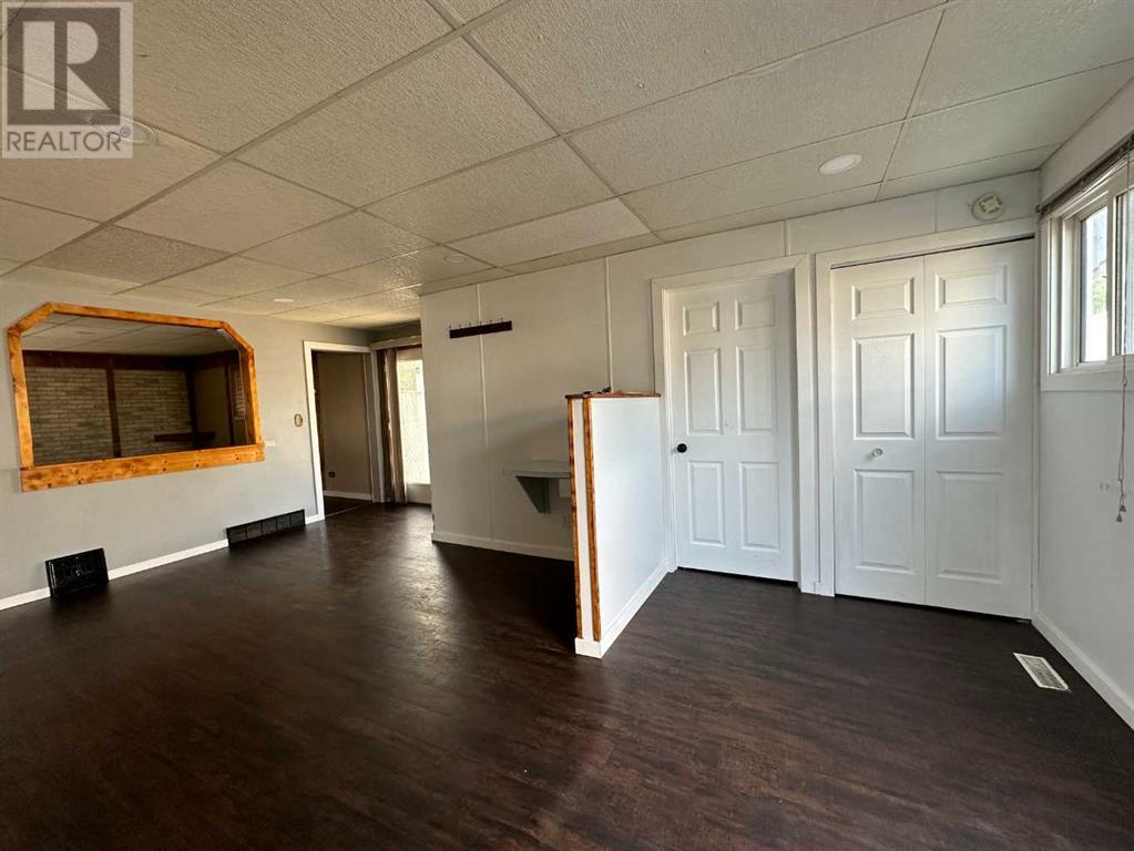 5123 49 Street Property Photo 3