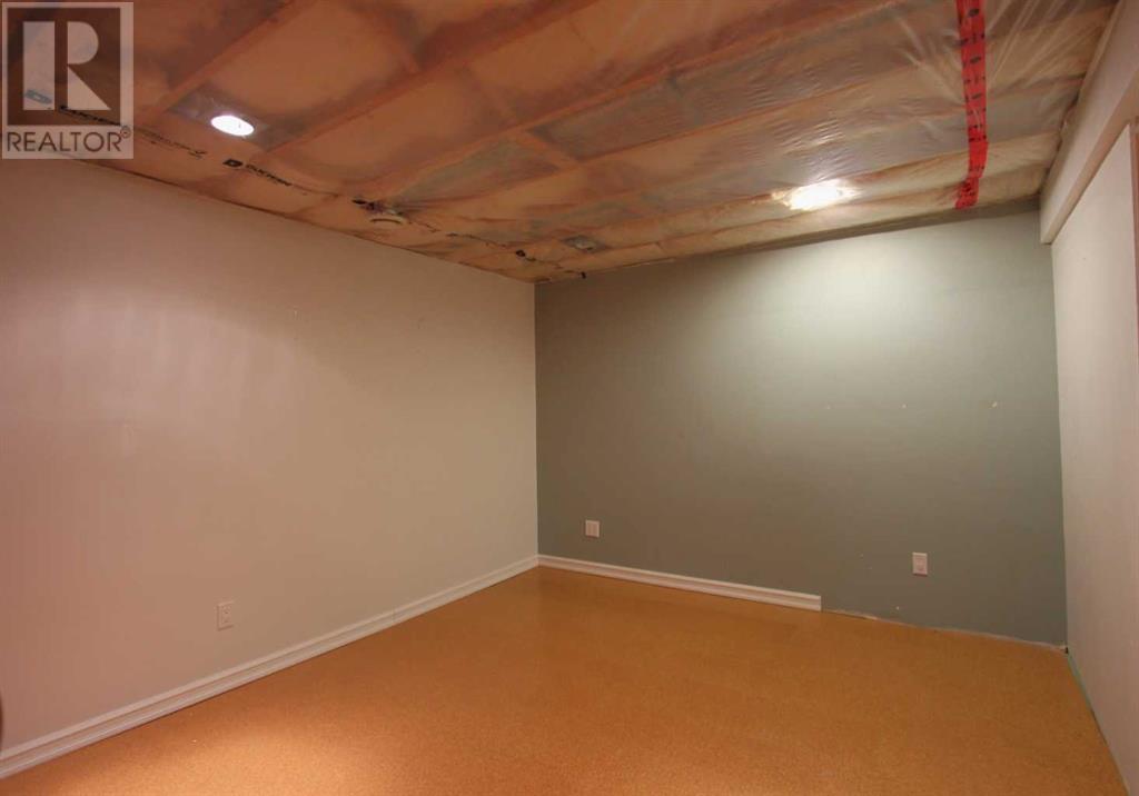 4810 55 Avenue Property Photo 14