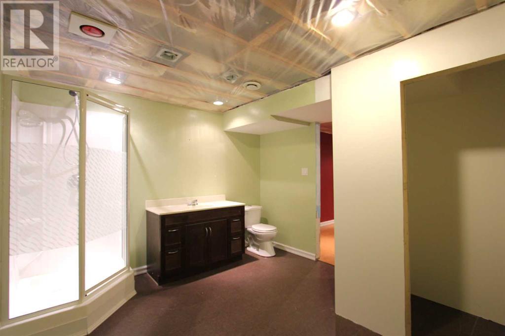4810 55 Avenue Property Photo 16