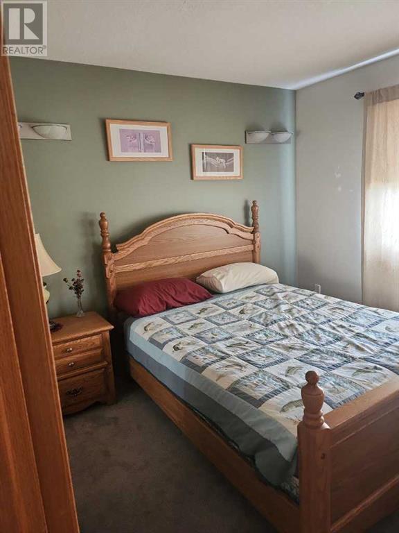 302 8 Avenue Property Photo 27