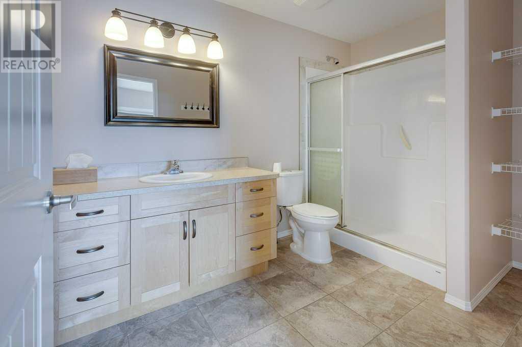 2, 5414 51 Street Property Photo 31