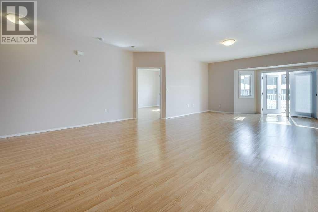 1, 5414 51 Street Property Photo 20