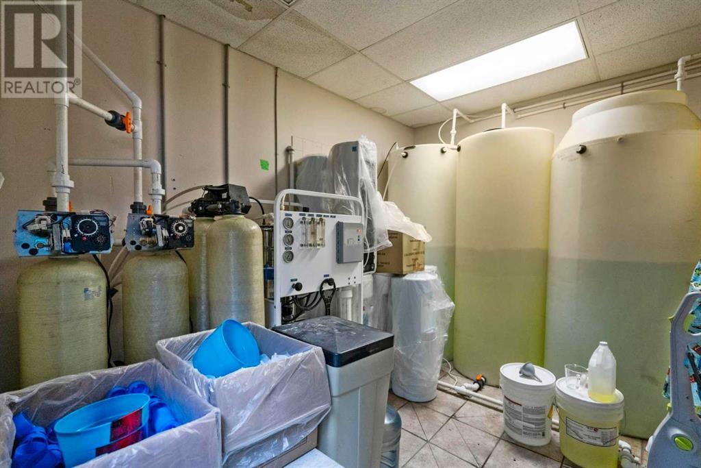 4726 65 Street Property Photo 18