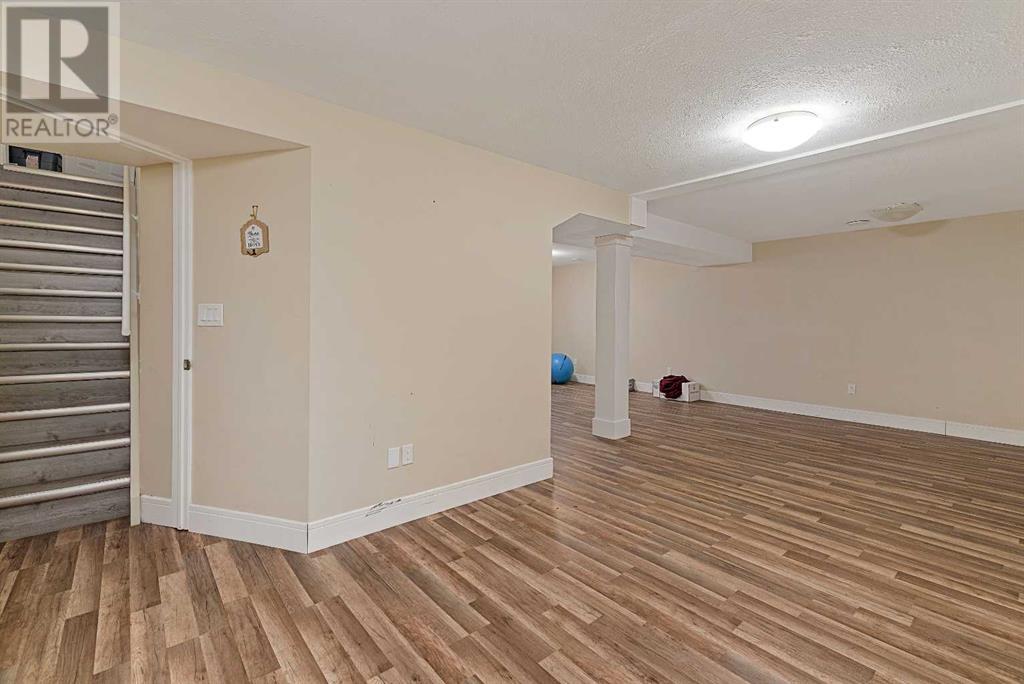 5724 47 Street Property Photo 19
