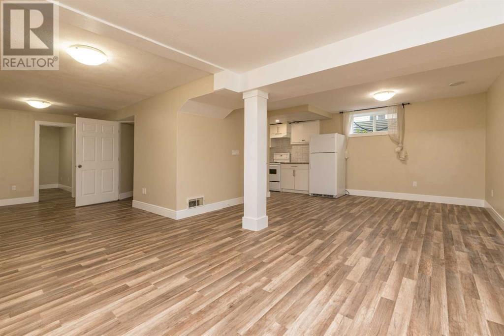 5724 47 Street Property Photo 24