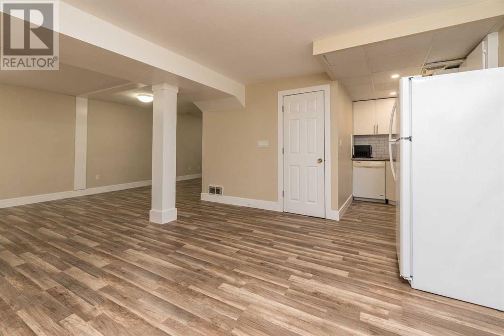 5724 47 Street Property Photo 26