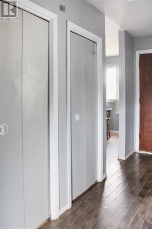 4840 48 Street Property Photo 16