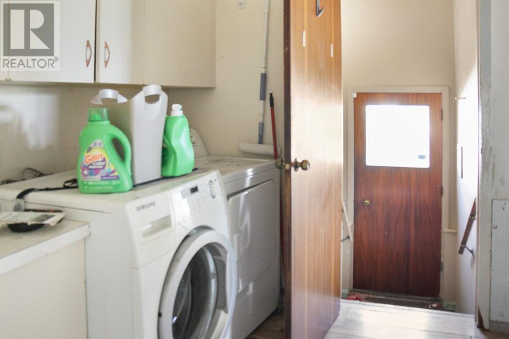4840 48 Street Property Photo 17