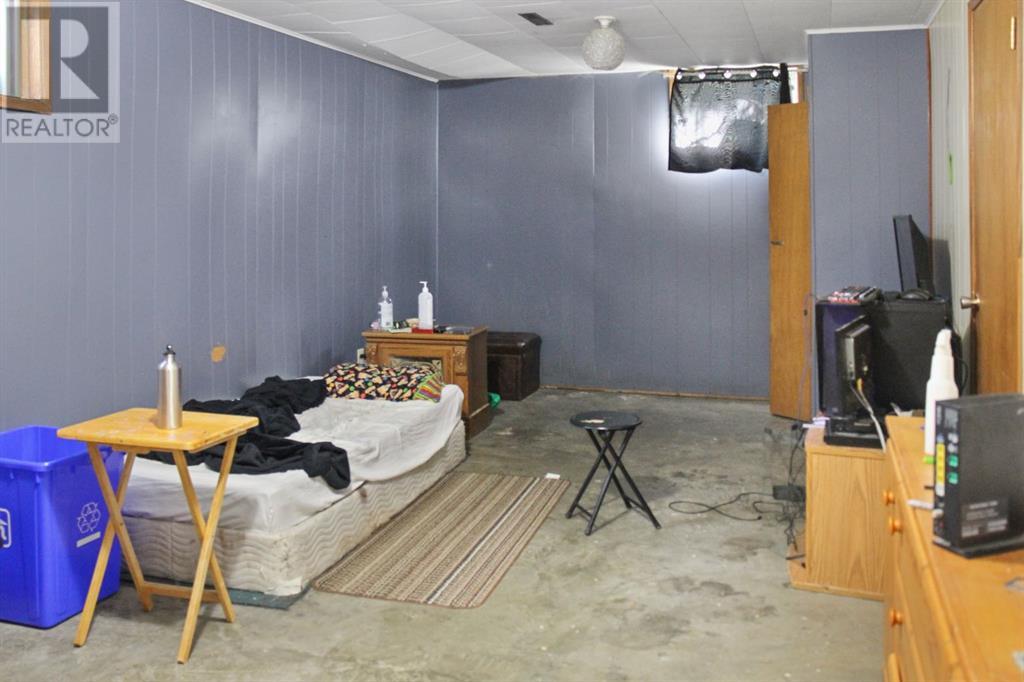 4840 48 Street Property Photo 24